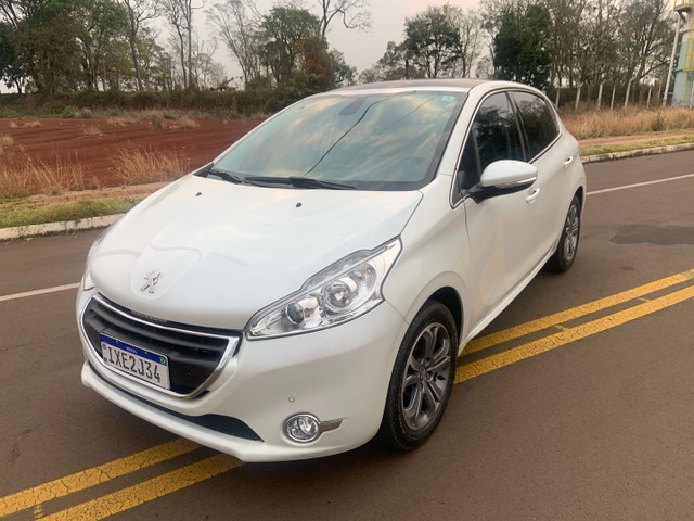 PEUGEOUT 208 GRIFFE AUTOMÁTICO