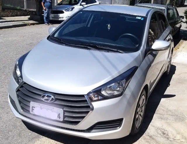 HYUNDAI HB20 COMFORT PLUS 1.0 APENAS 46.000 KM