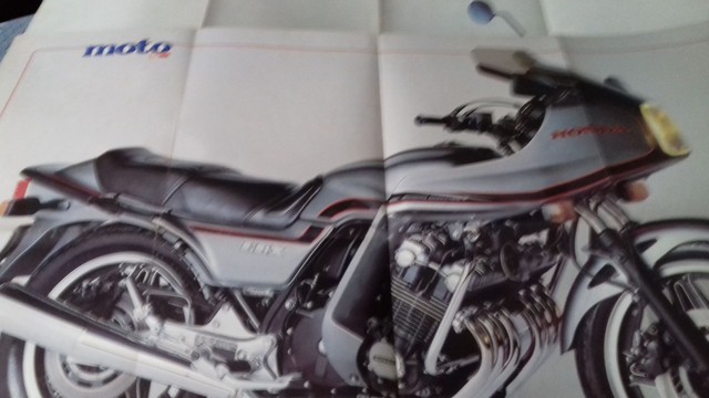 3 pôster antigos de moto - Foto 5