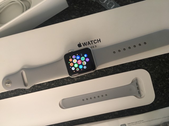 apple watch 3 38mm silver aluminum