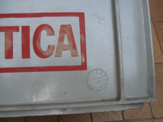 Caixa / engradado Antarctica + garrafa de 1 litro - Foto 5