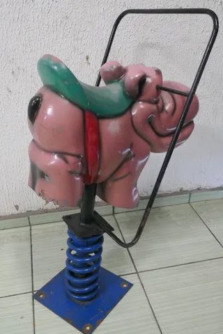 brinquedo antigo de parquinho  - Foto 2