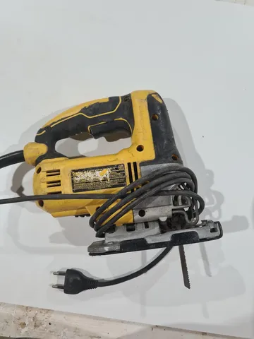 serra tico tico de walt 220v 600watts