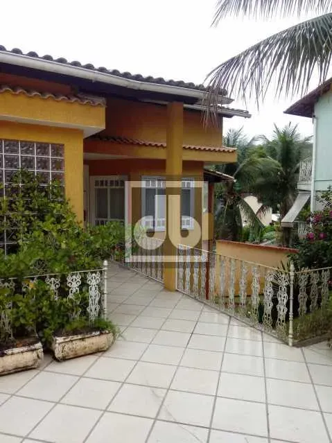 Casa de Vila - Triplex / Residencial / Maria Paula