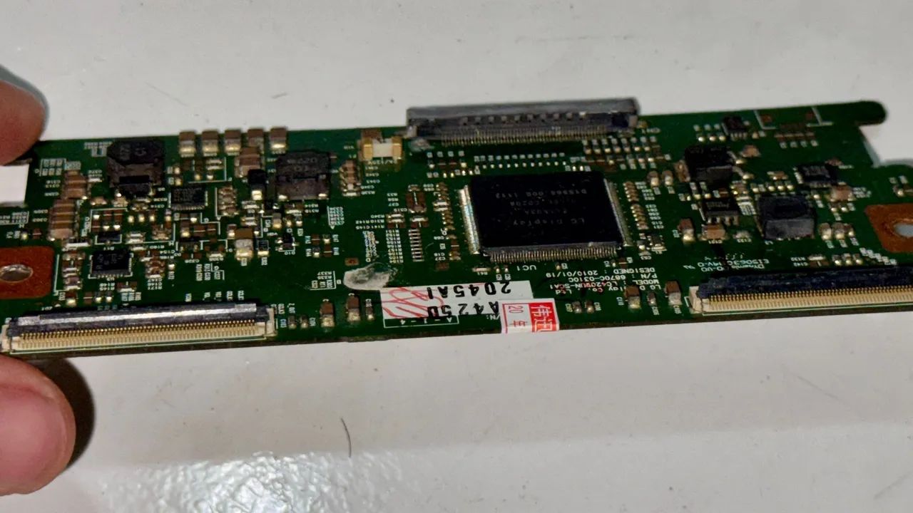 Placa TCOM TV LG 42LG80FD - Foto 2