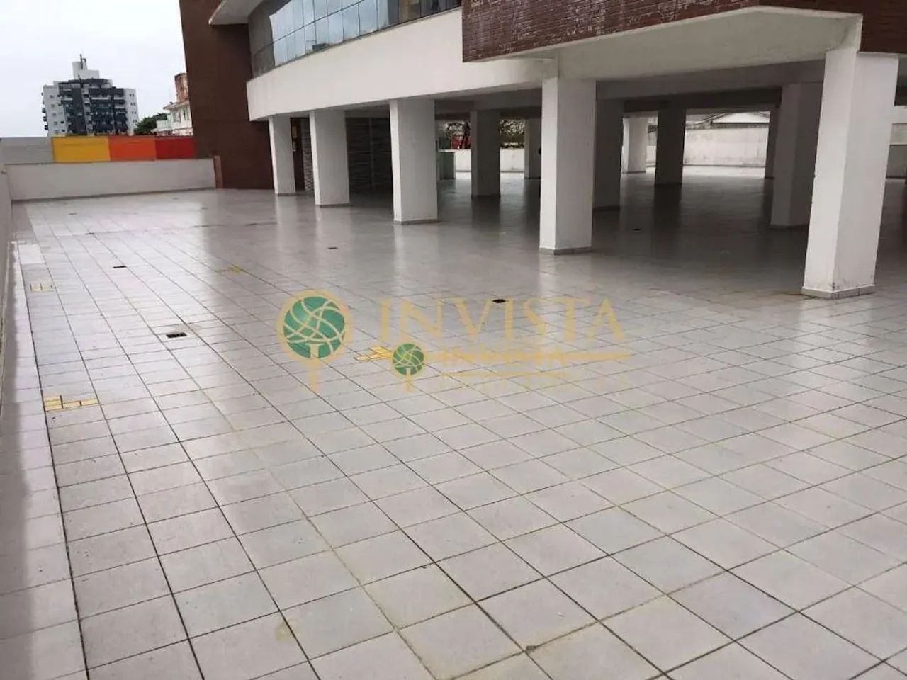 Andar Pilotis, 27 vagas de garagem - À venda em Florianópolis! - Foto 2