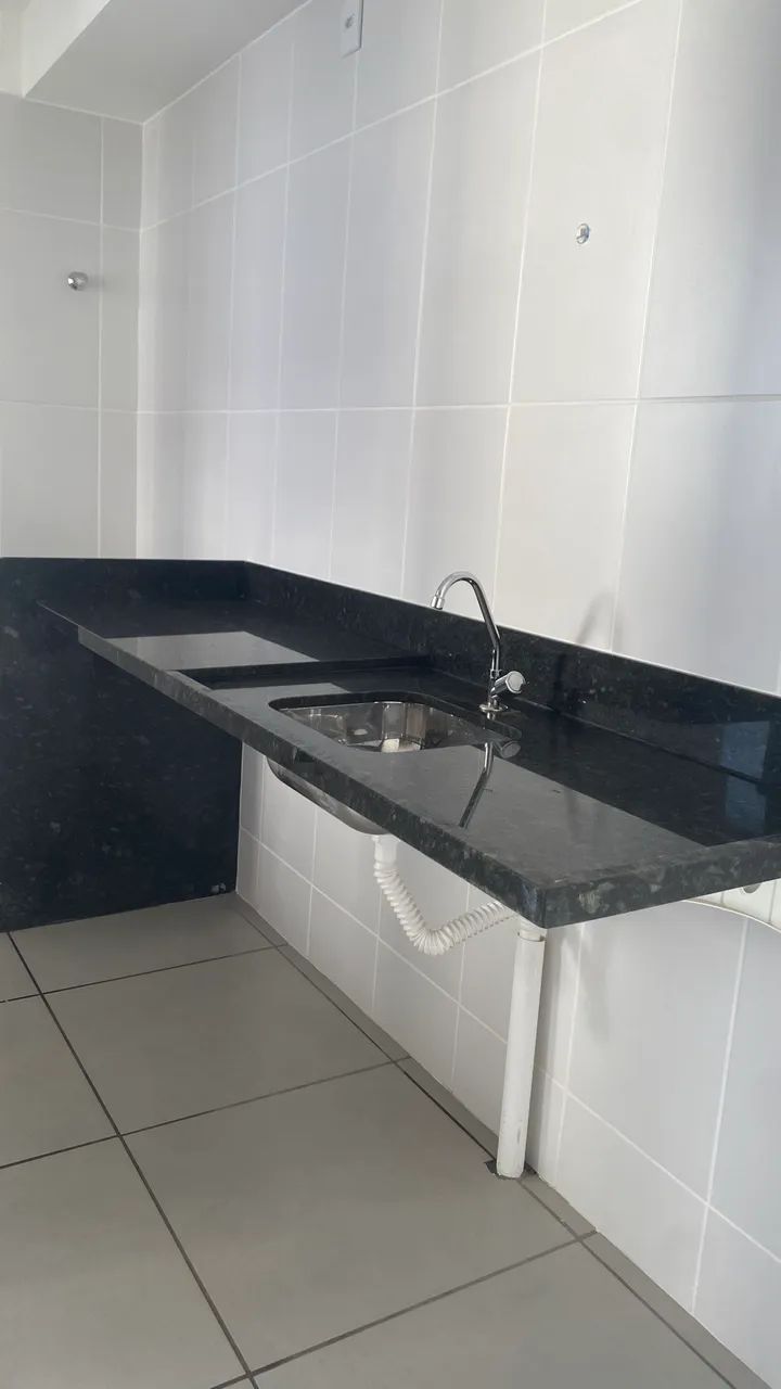 Bancada em granito Verde Ubatuba (205x60cm) com Cuba de aço inoxidavel + Torneira - Foto 2
