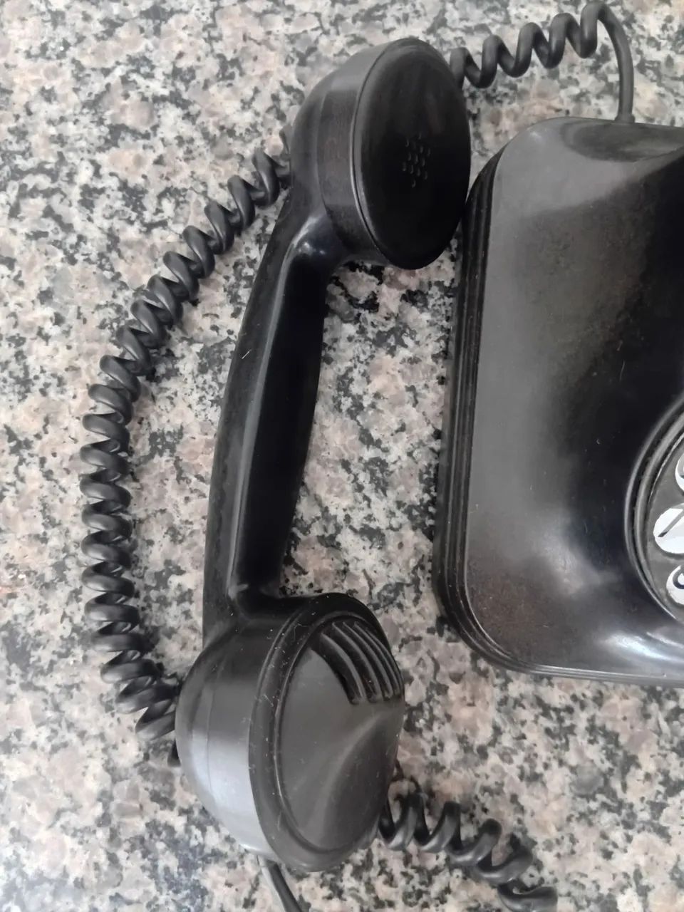 Telefone antigo de baquelite. - Foto 2
