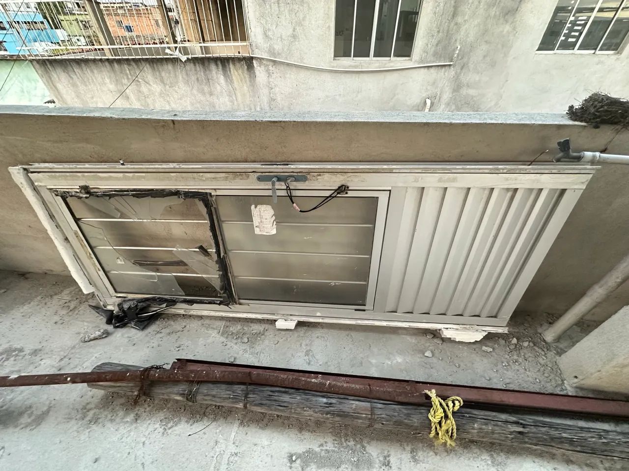 Vende porta e janelas 