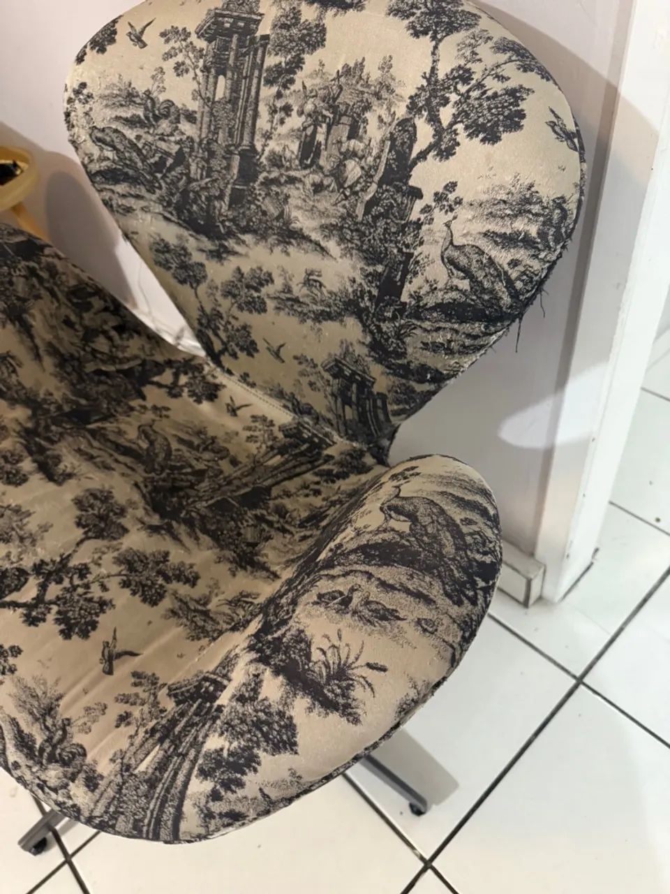 Poltrona Giratória Toile de Jouy preço excelente  - Foto 5