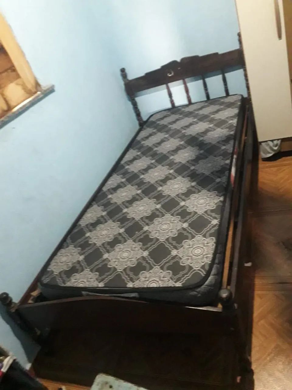 Cama de solteiro com colchão - Foto 2