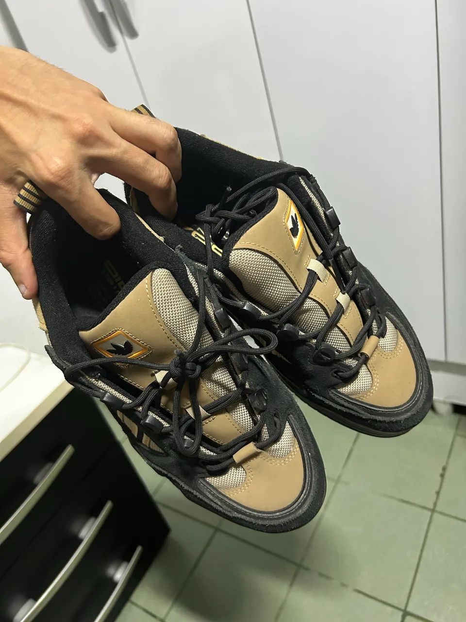 Tênis Adidas Adi2000