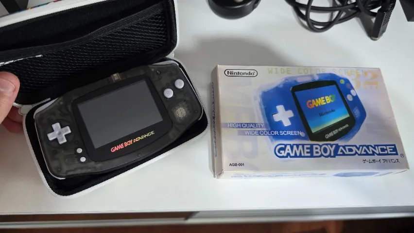 *Game Boy Advance com carcaça transparente nova e tela IPS (linha na tela) + brindes