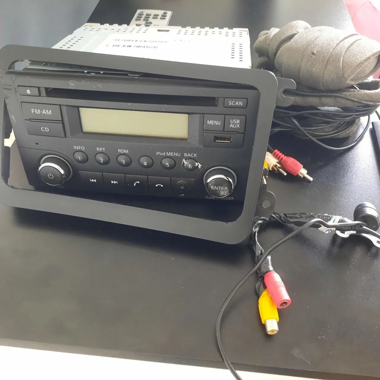Rádio original Nissan March 2019