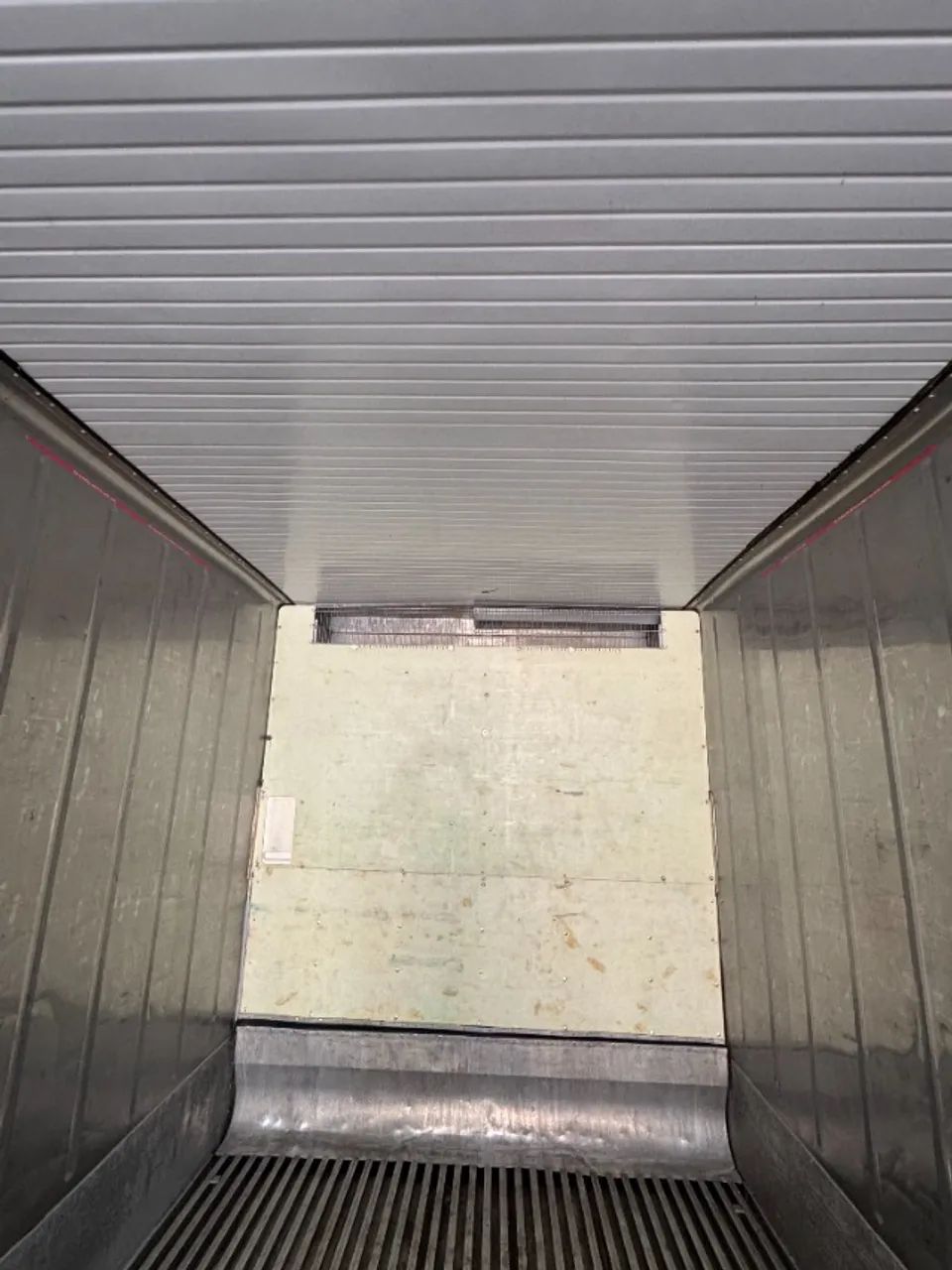 Container Reefer 12 Metros Isolamento Termico Acustico Refrigerado 40" Pes Escritorio Casa - Foto 2