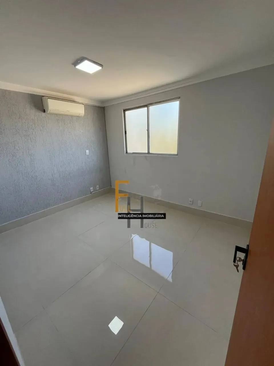 APARTAMENTO A VENDA NO JARDIM MARIA INÊS I 03 QUARTOS I 02 APARELHOS DE AR CONDICIONADO