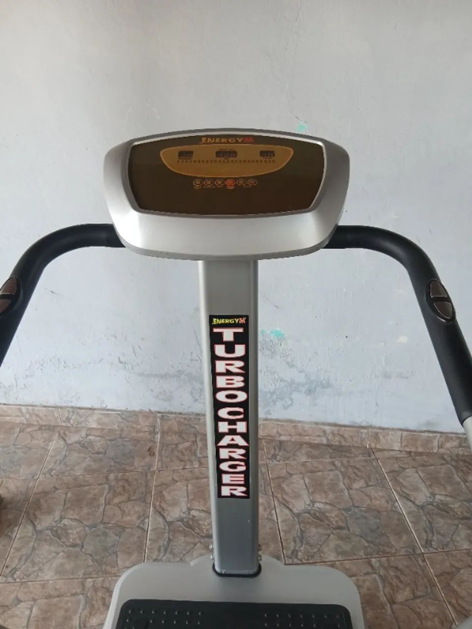 Plataforma  vibratória  Energym turbocharger