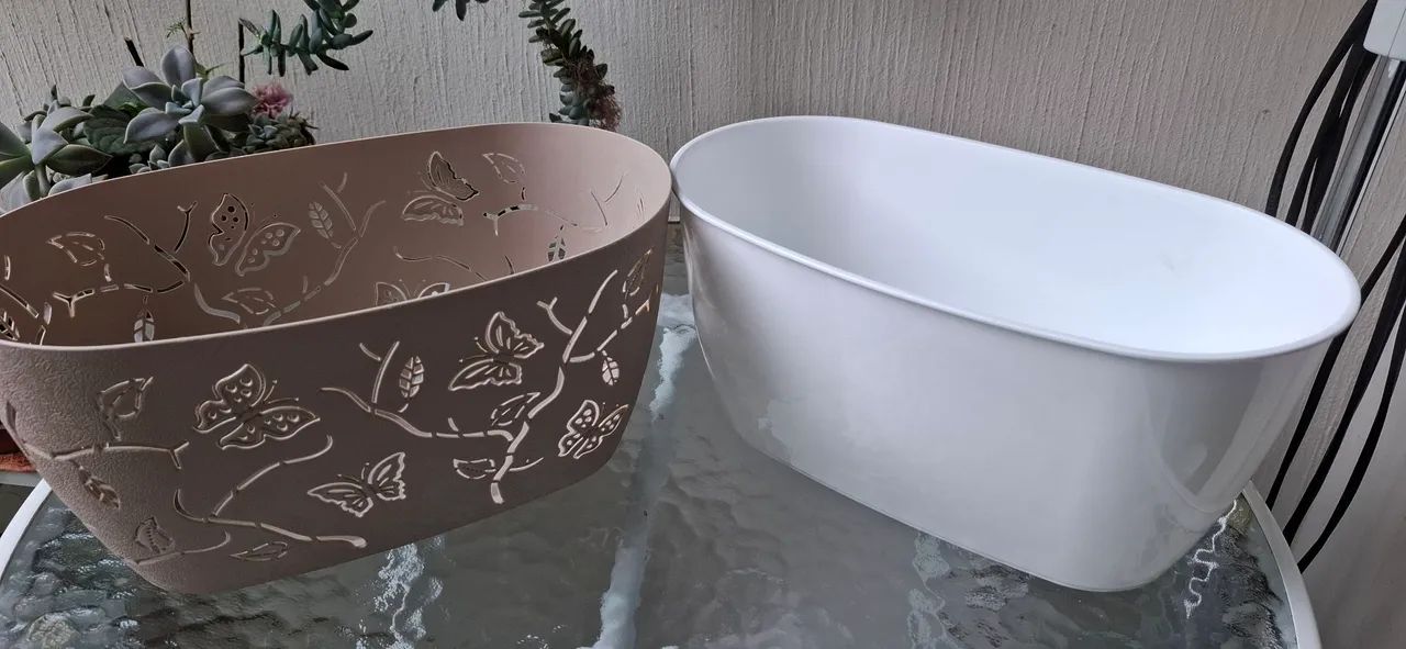 Vaso(Cachepot) com Apliques de Borboletas 3D - Foto 2