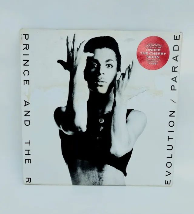 LP  EM VINIL - PRINCE AND THE REVOLUTION PARADE - Foto 2