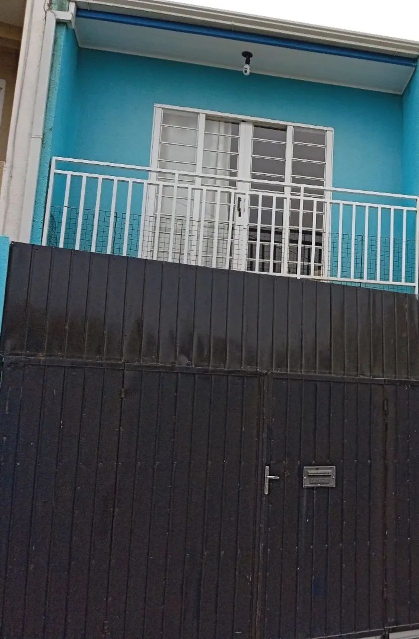 Sobrado Comercial e Residencial (Sítio cercado)