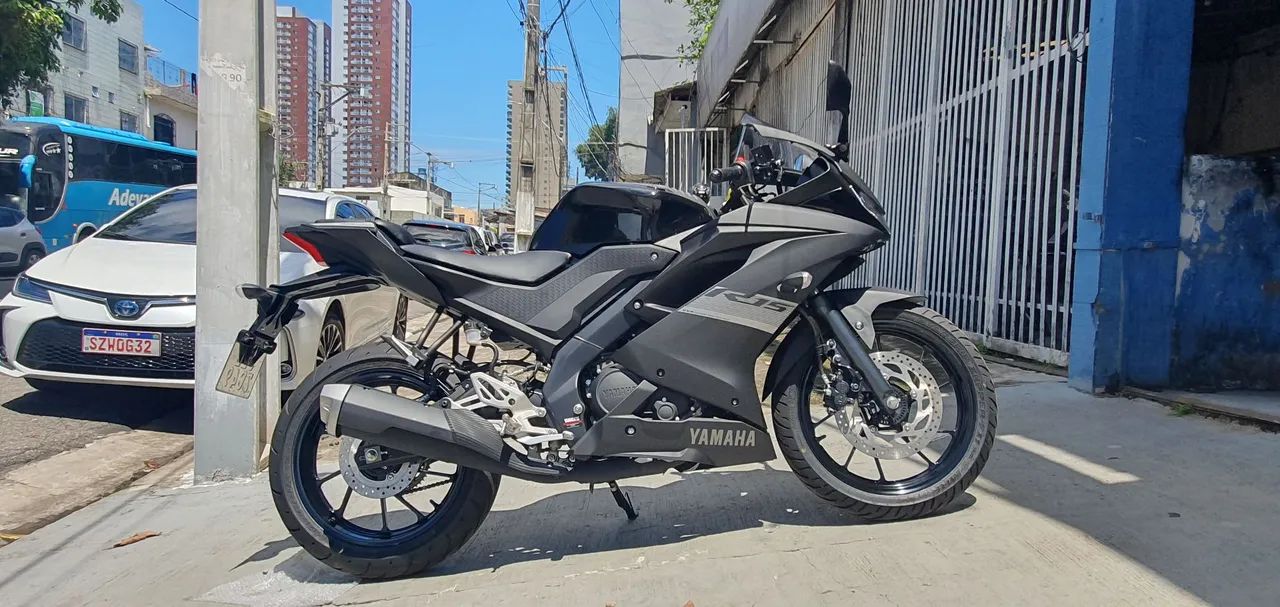 R15 zero km