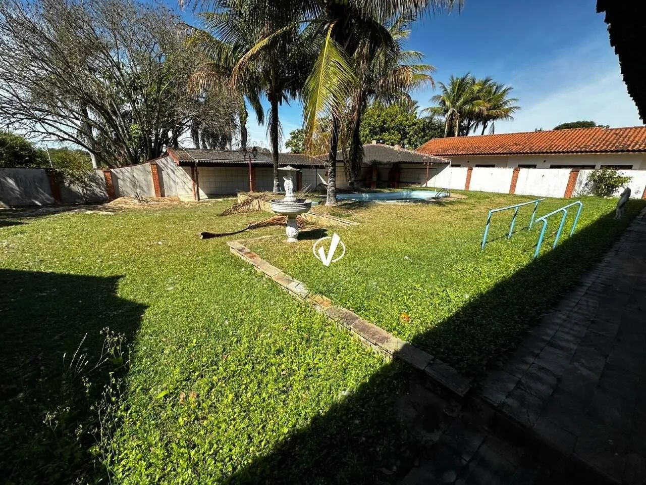 CASA EM CONDOMÍNIO À VENDA - VILLAGE PAINEIRAS - PINDAMONHANGABA - SP