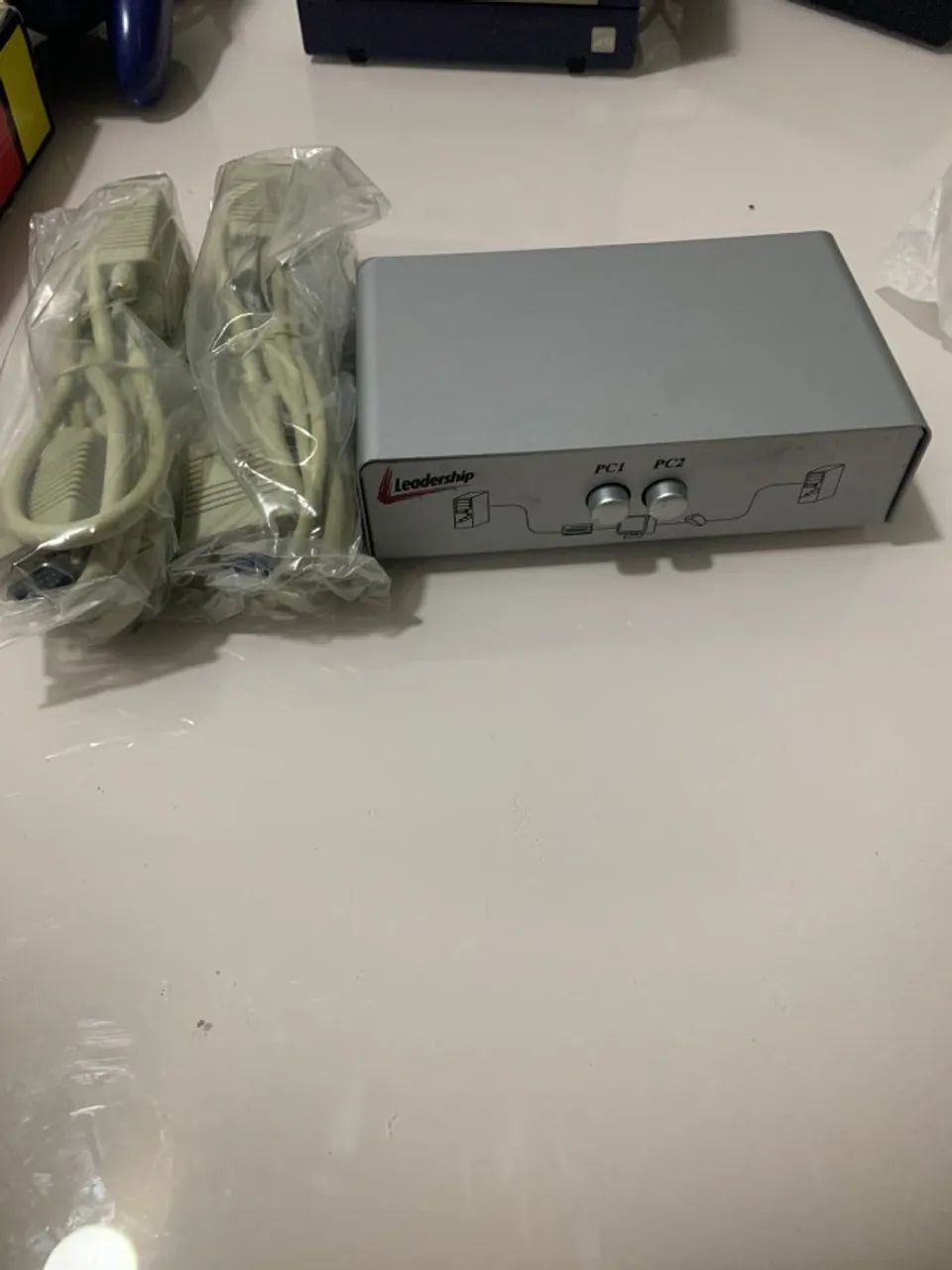 Switch KVM para PC em perfeito estado - Foto 2