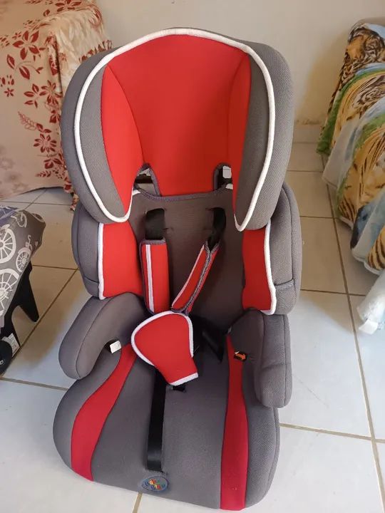 Bebê conforto e cadeirinha 