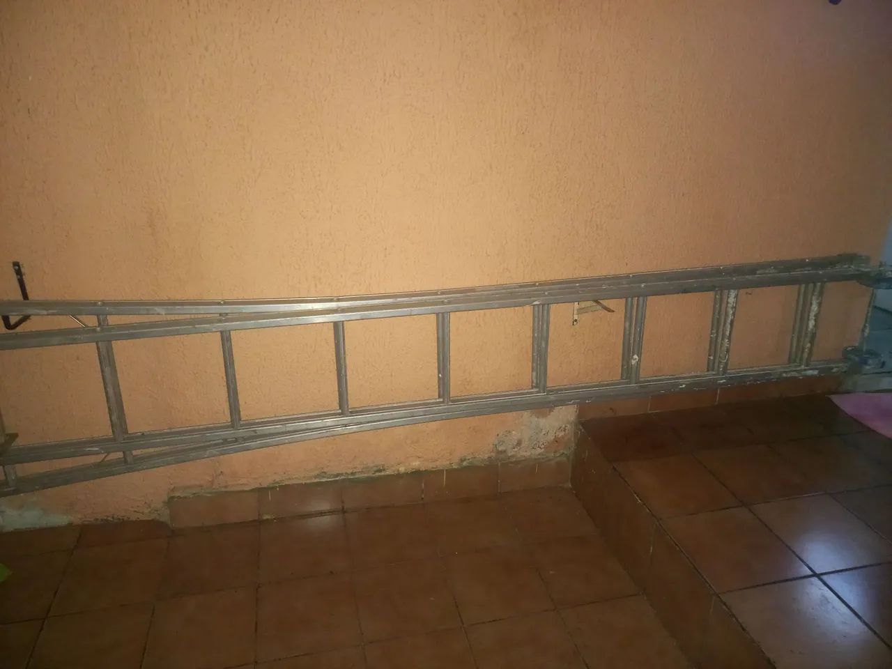 Escada de Alumínio -  Ideal para Pintura - Foto 2