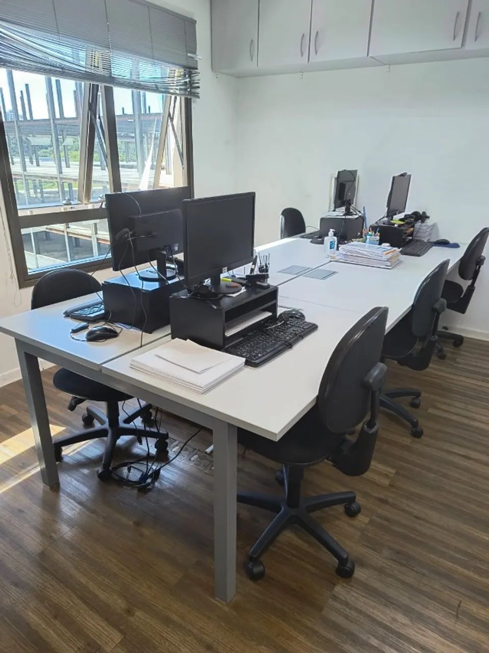 Estação de Trabalho (6 lugares) Entrego