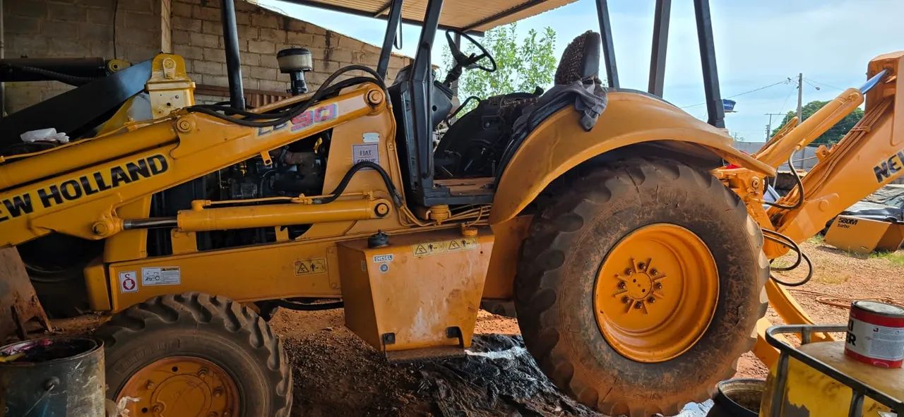 NEW HOLLAND LB90 4X2 2005 - Foto 3