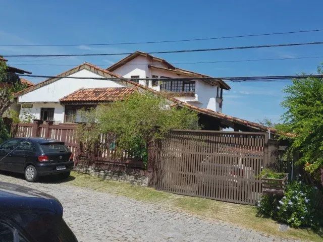 Camboinhas, cond. de alto padrão, 410m2, 7 quartos, vista verde - Foto 2