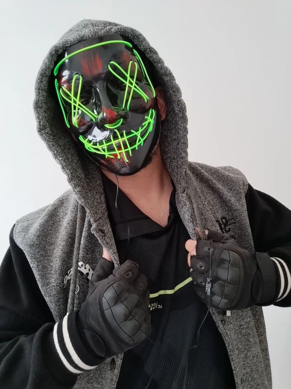 Máscara de LED uma noite de crimes - Foto 3