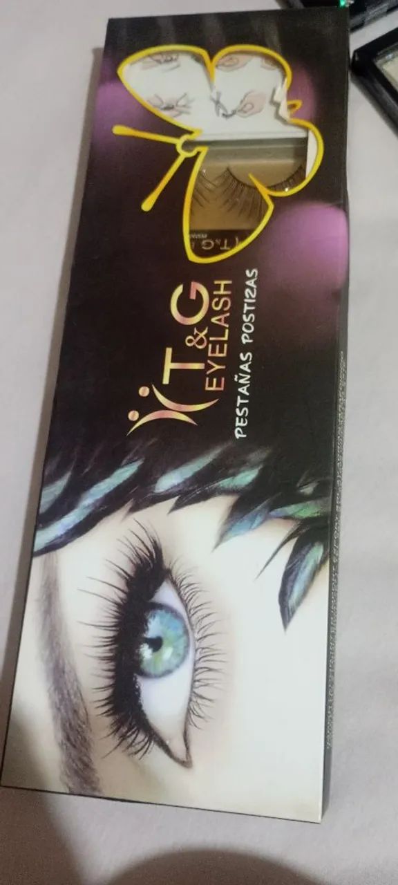 Paleta de sombras e Cílios postiços - Foto 3