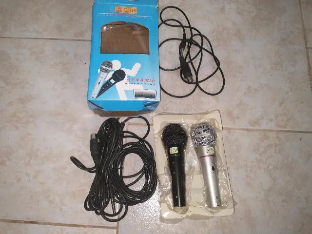 Kit microfones dinâmicos para karaokê com fio + cabo extra (usado) - Foto 2