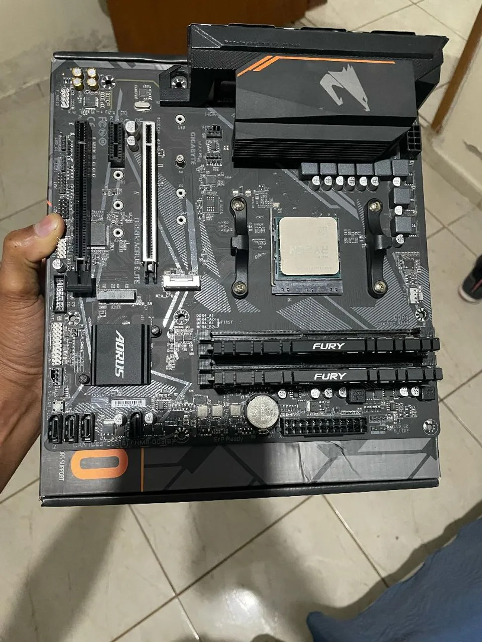 KITI UPGRADE TOP RYZEN 7 5700X3D + B550 AORUS ELITE