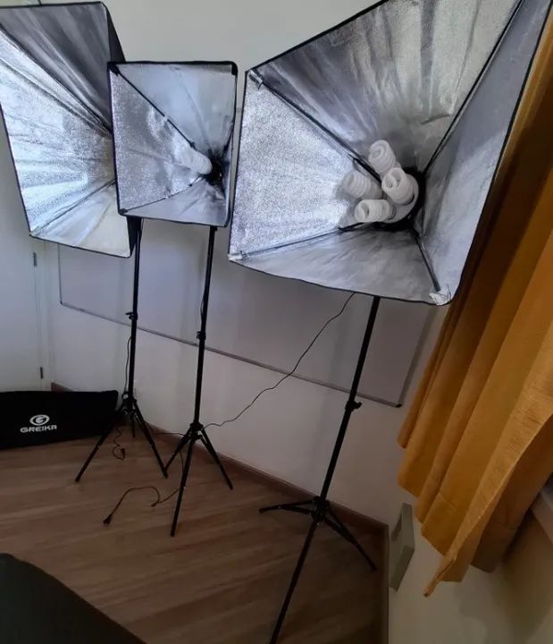 Kit Iluminação Estúdio Profissional 3 Softbox Suporte Girafa Completo Greika 110v - Foto 4