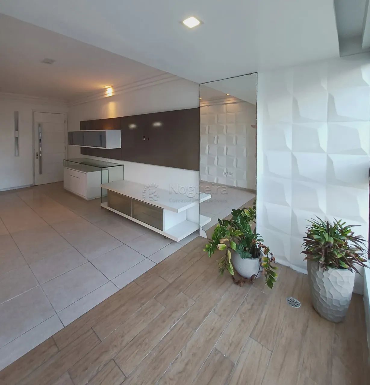 Imóvel à venda tem 100 metros quadrados com 3 quartos sendo 1 suíte em Encruzilhada - Reci