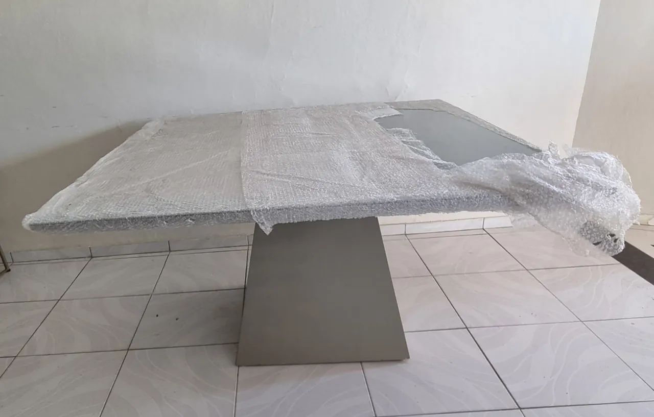 Conjunto Mesa com 6 cadeiras.  - Foto 2