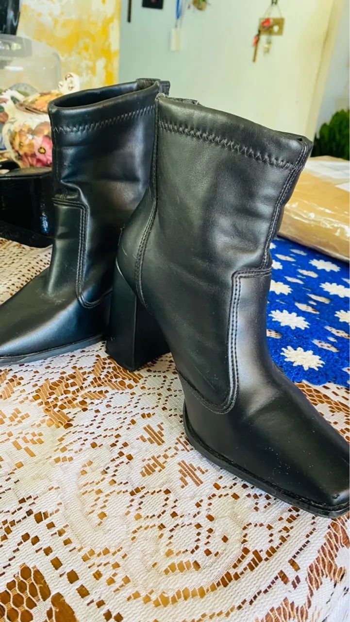 Bota de cano baixo preta