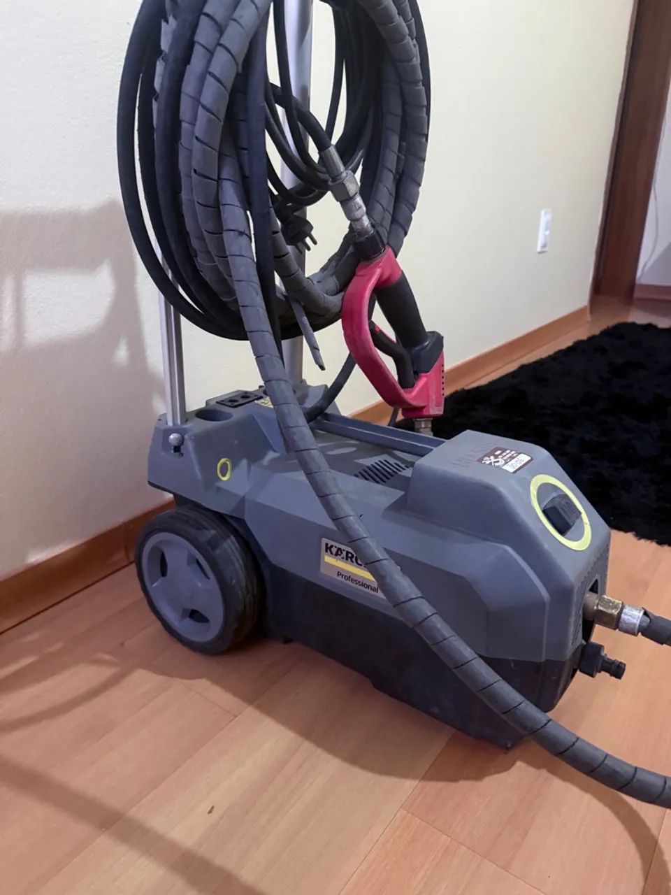 Lavadora profissional karcher h585 modelo novo  - Foto 4