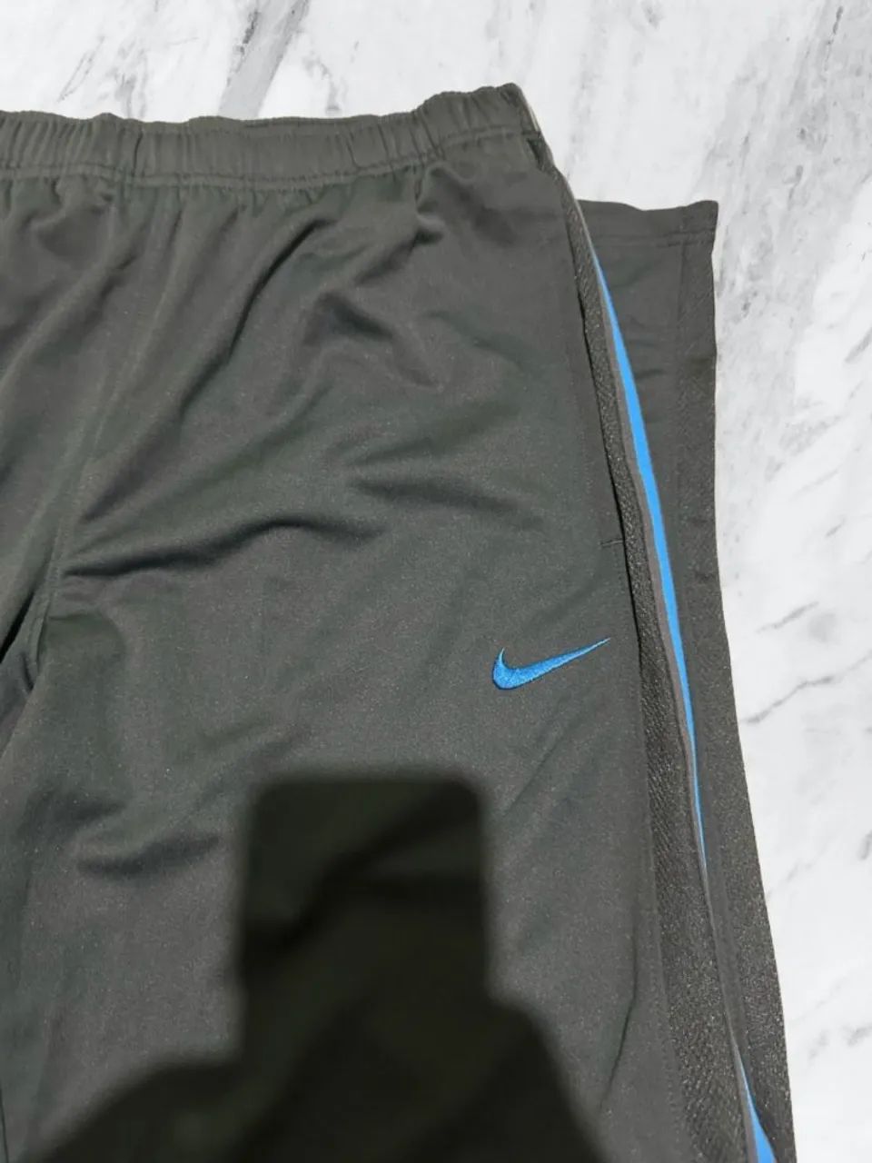 Calça Nike sport - Preta com Azul - Tamanho G - Foto 6