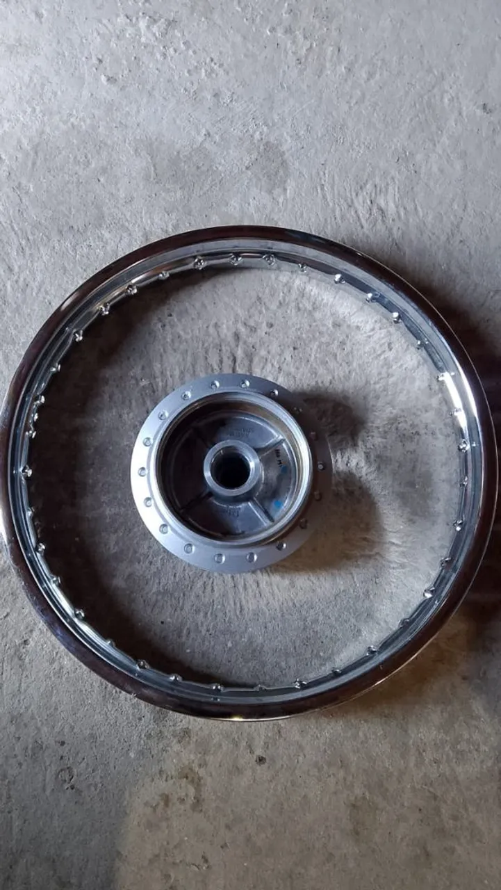 Roda de moto completa