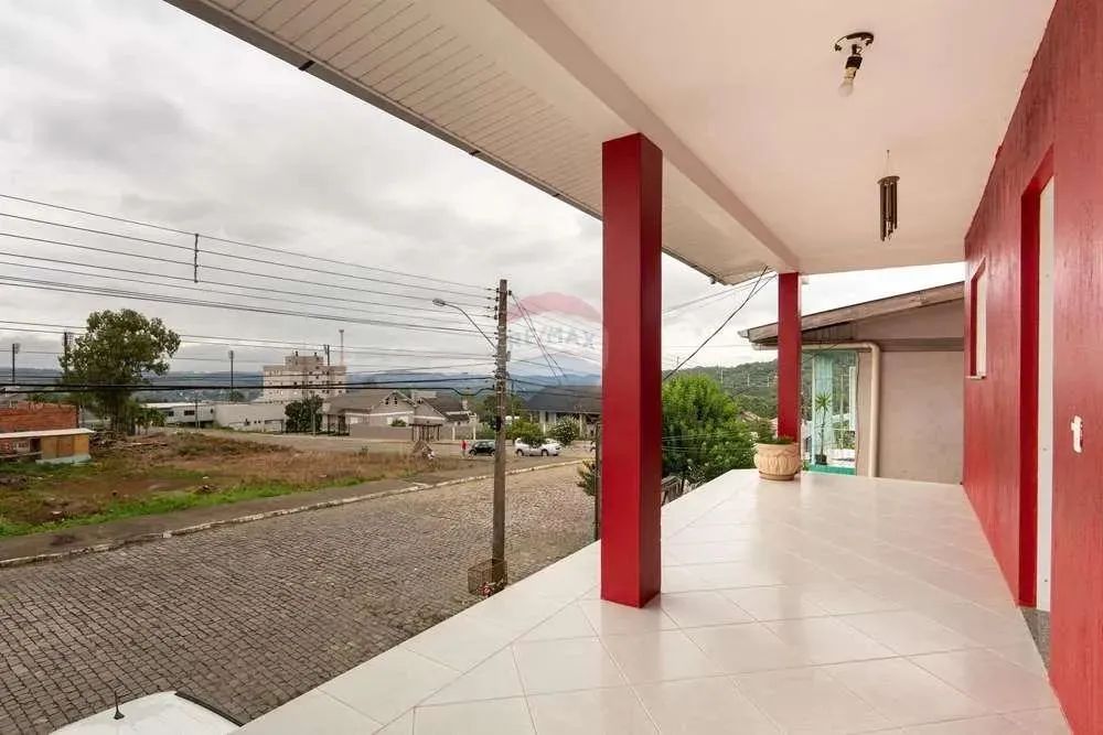 Casas residenciais e sala comercial à venda no Bairro São João! - Foto 2