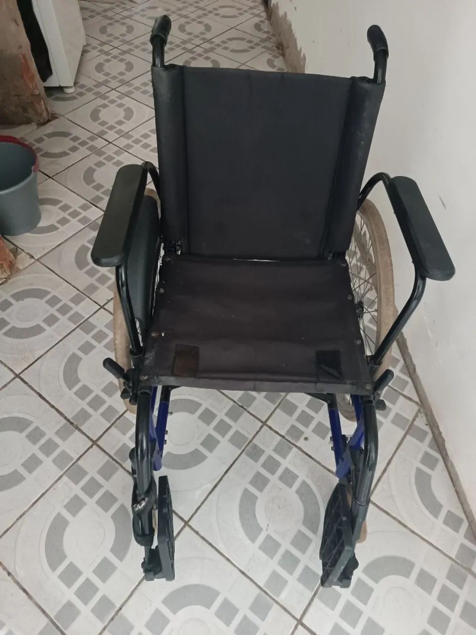 Cadeira de rodas - Foto 4