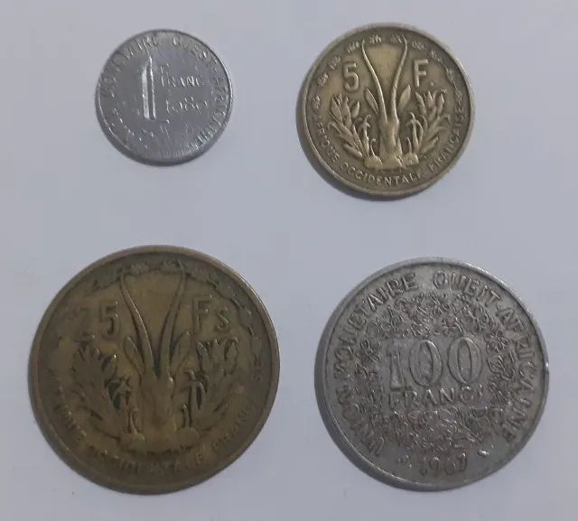 Lote 4 Moedas África Ocidental - 1 / 5 / 25 / 100 Francos