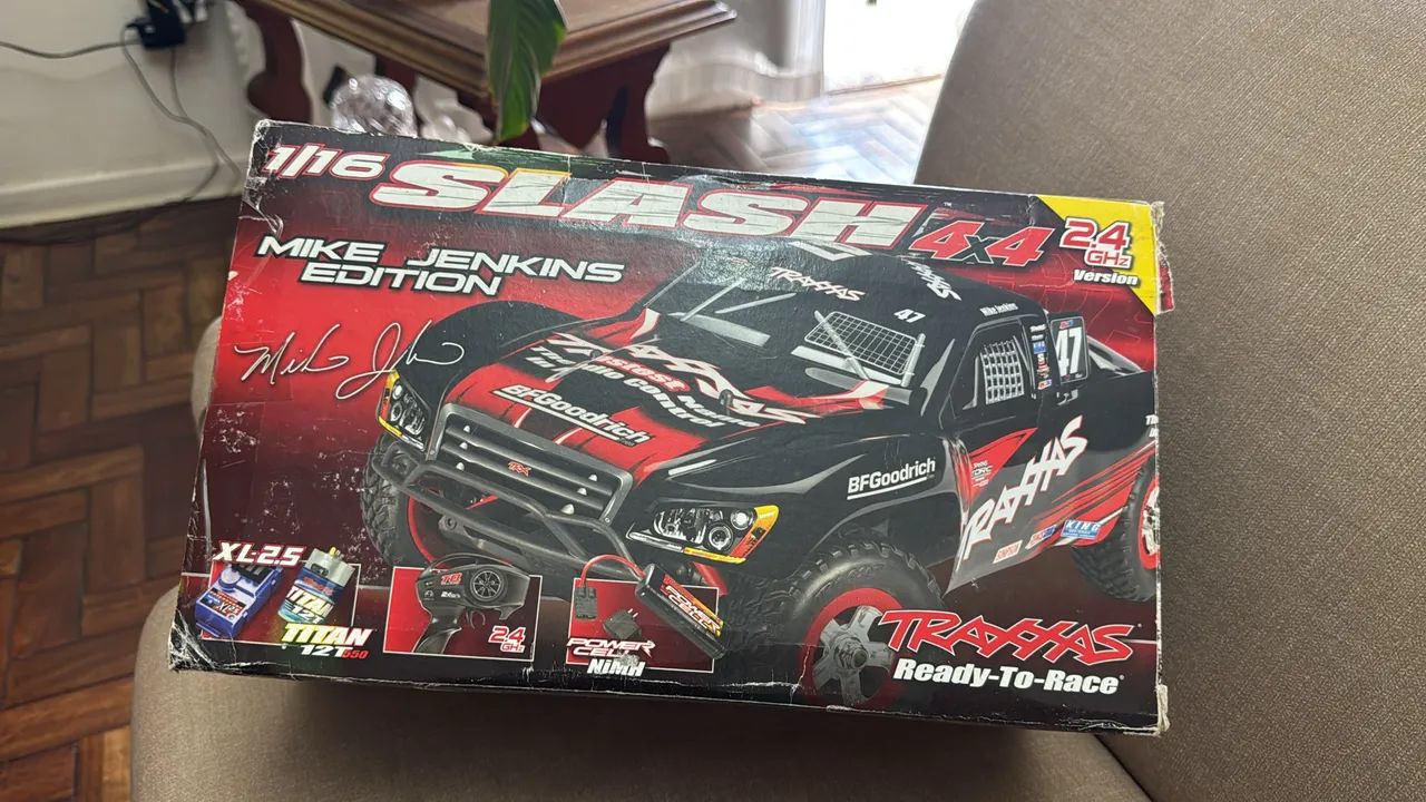 Traxxas Slash 1/16 impecável 