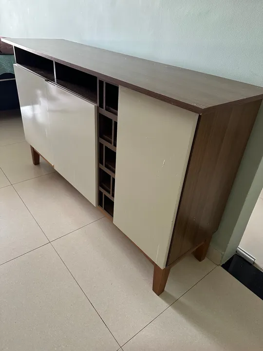 Buffet Aparador Nimbus 3 Portas c/Pés Cor: (CINAMOMO/OFF WHITE FOSCO)