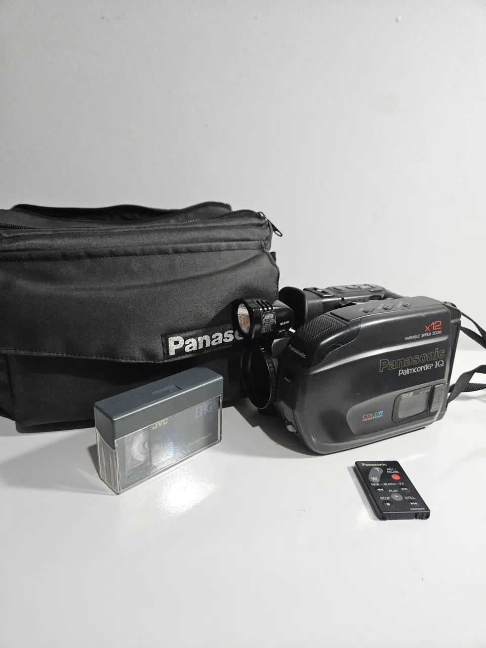 Filmadora Panasonic Palmcorder IQ PV-IQ404D
