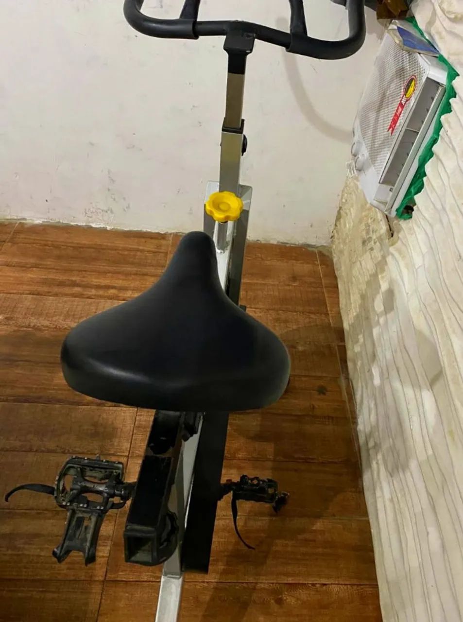 Bicicleta ergométrica para exercícios